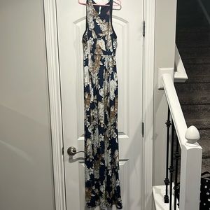 Maxi dress